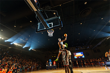 Blue and Orange Madness dunking contest