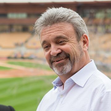 Former Dodgers General Manager Ned Colletti Celebrates Justin